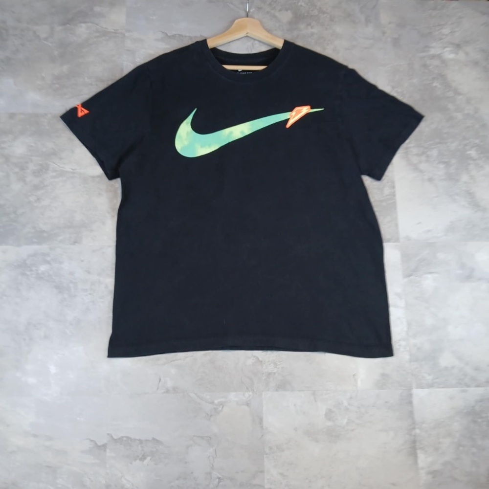 Nike Tee